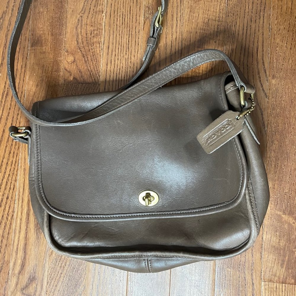 Vintage coach crossbody bag
